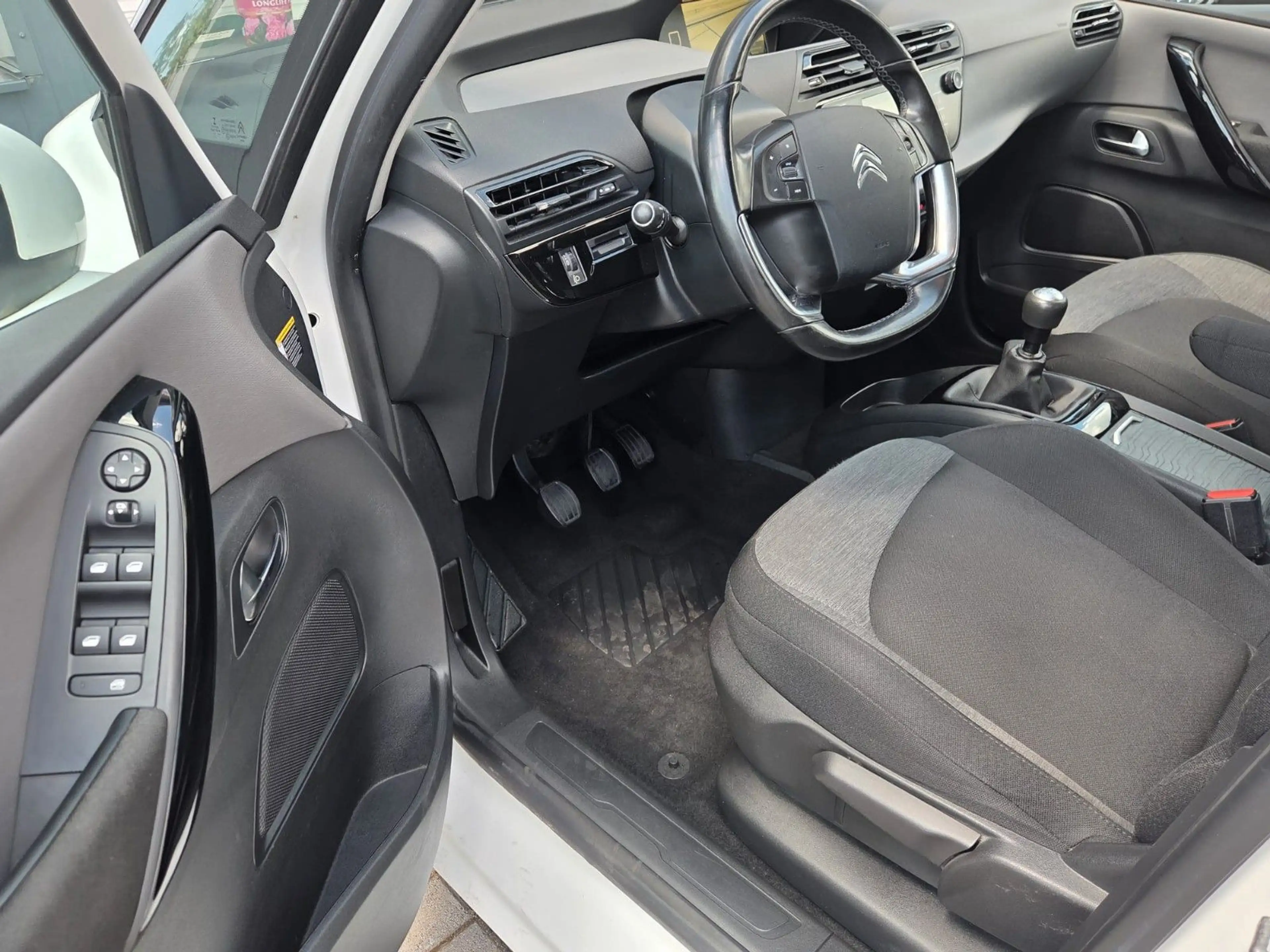 Citroen Grand C4 Picasso /7 - SITZER / 1.6 HDI /6-GANG — photo 14