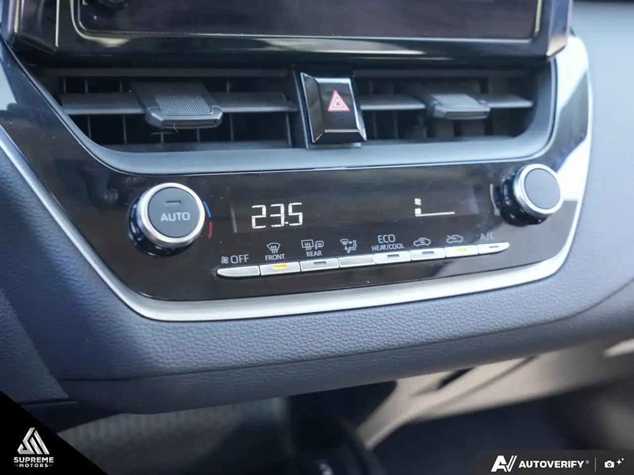 Toyota Corolla снимка Toyota Corolla