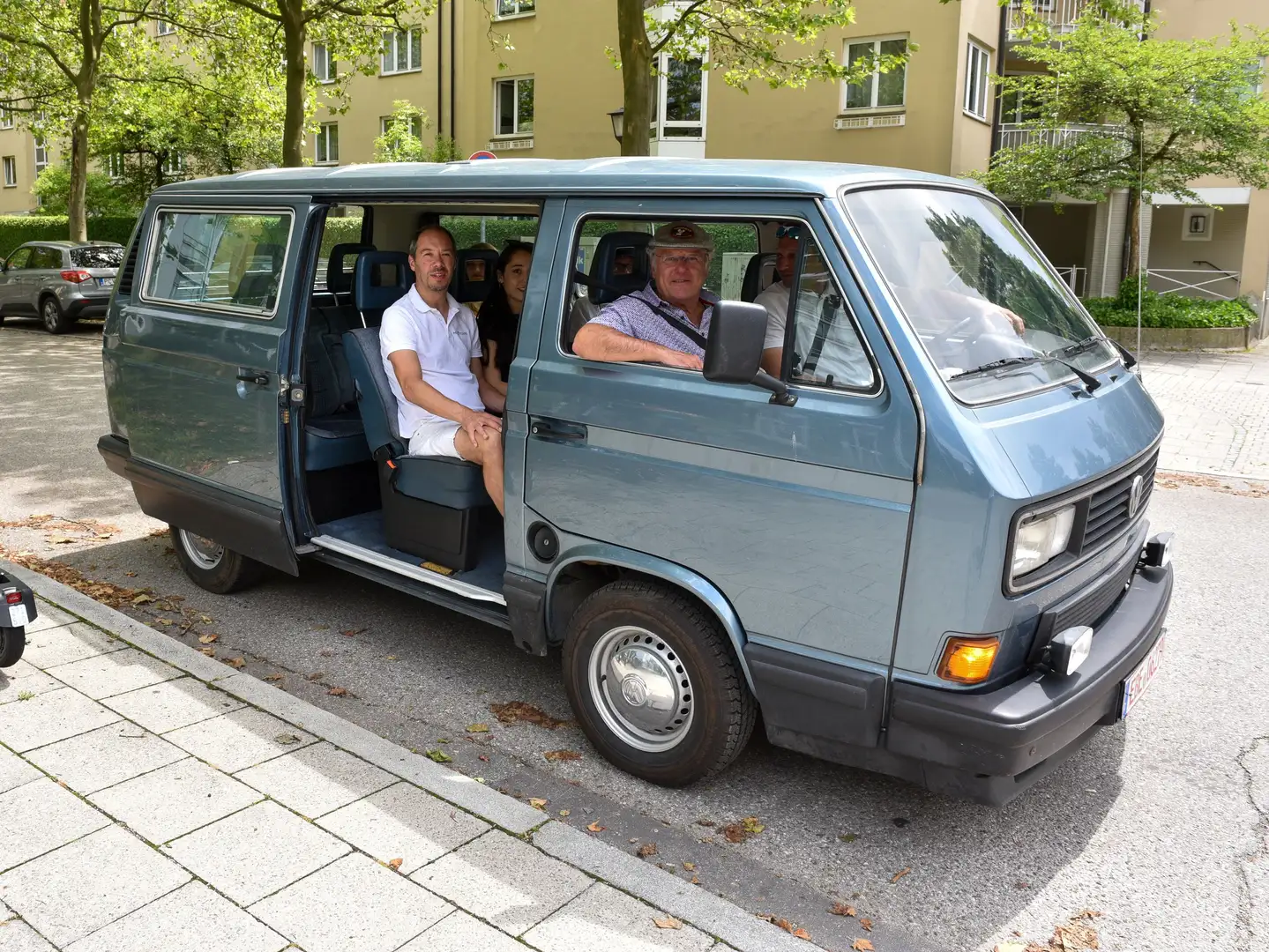 Volkswagen T3 Caravelle Caravelle GL 255 592/Z24 Blau - 2