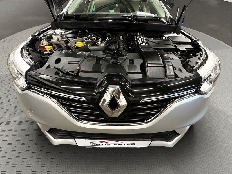 Renault Megane Limited Navi Kamera LED SHZ PDC HU-Neu — photo 9