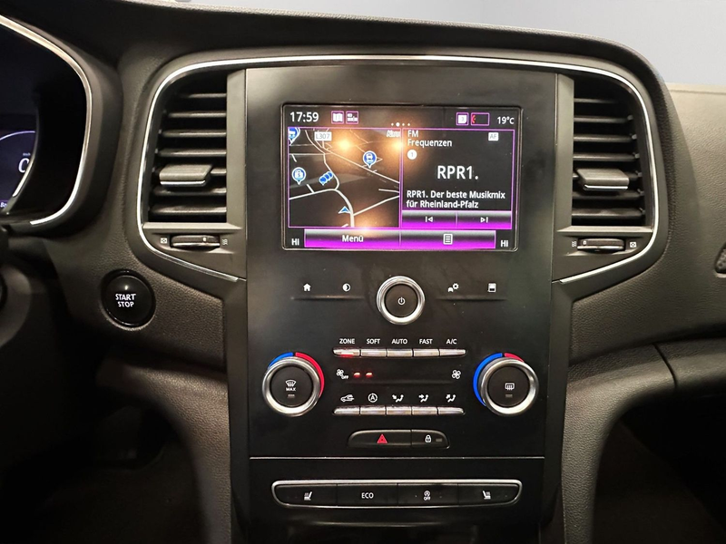 Renault Megane Limited Navi Kamera LED SHZ PDC HU-Neu — photo 13