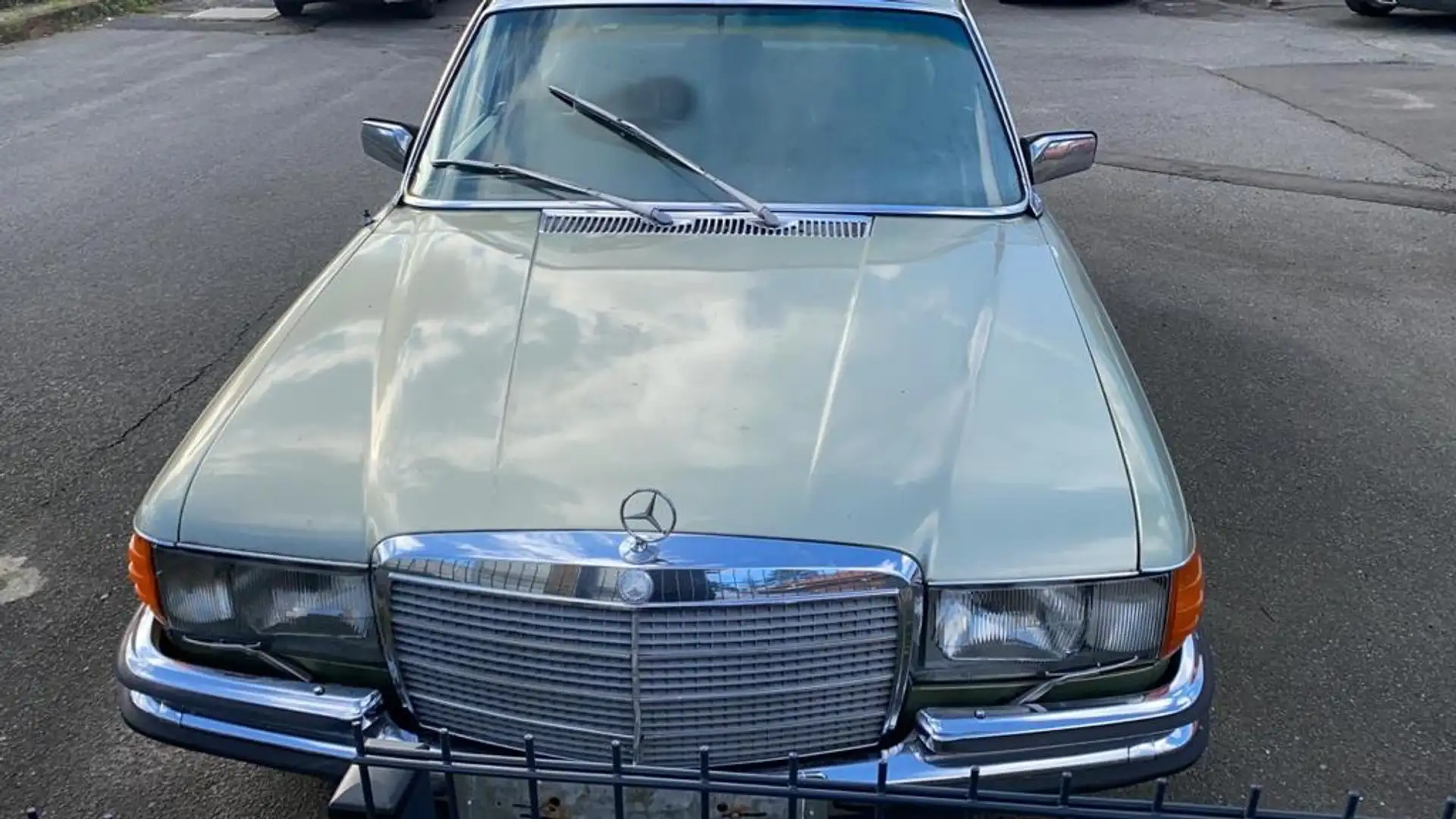 Mercedes-Benz 350 SE   Oldtimer /W116 /Automatik /Schiebedach Grün - 2