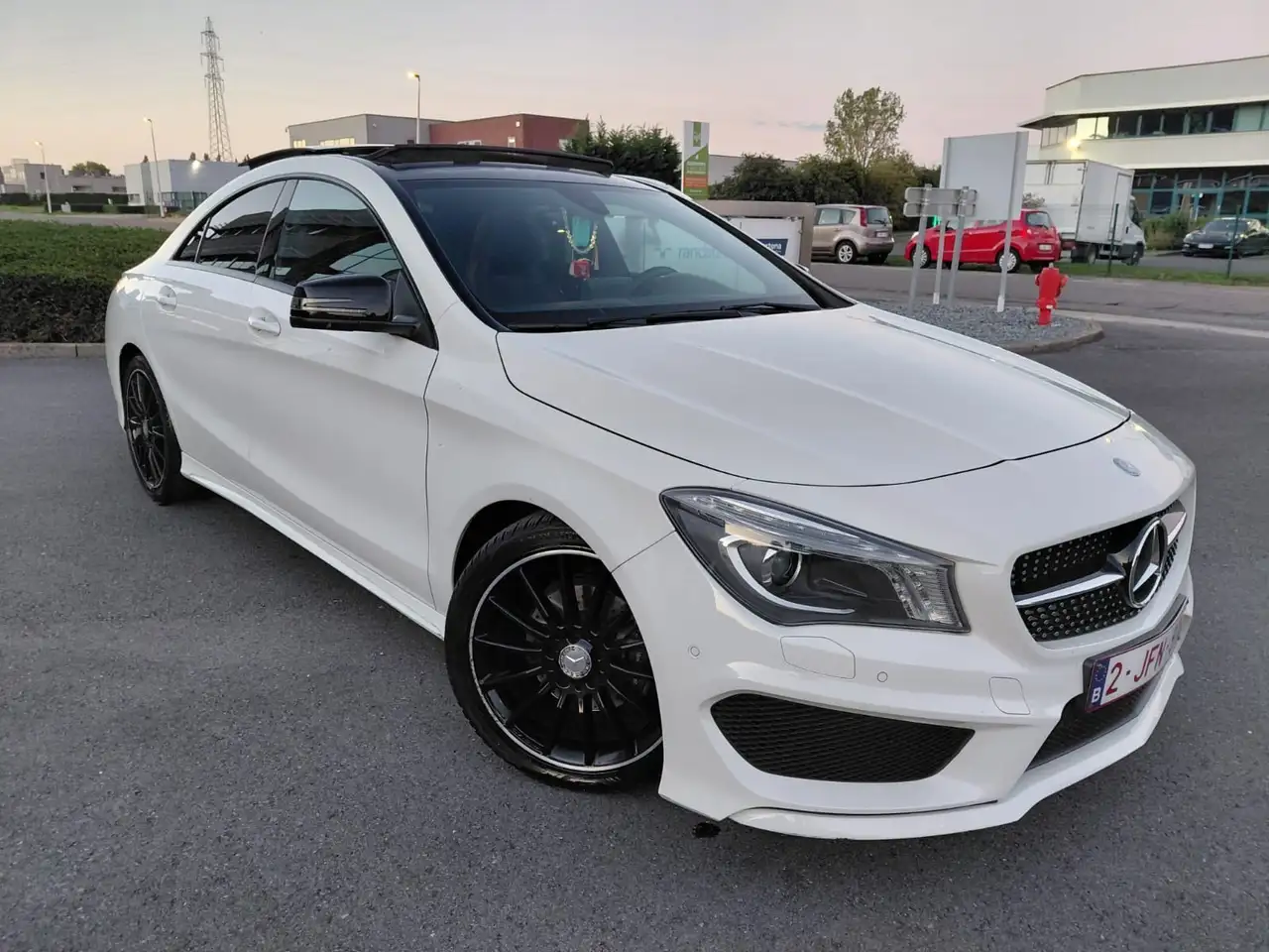 Mercedes-Benz CLA 200