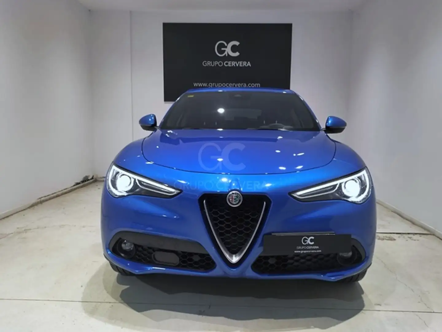 Alfa Romeo Stelvio 2.2 Executive Q4 210 Aut. Blauw - 2
