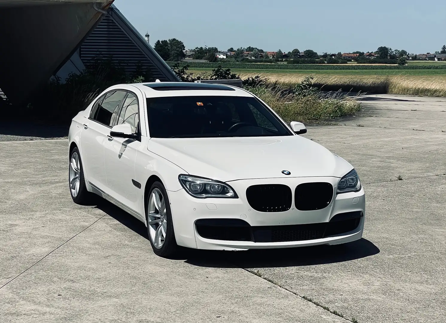 BMW 750 Li xDrive B&O, Vollausstattung White - 1