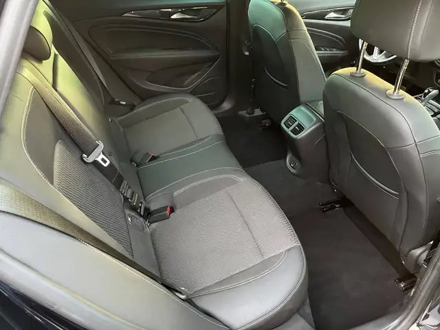Opel Insignia view 15