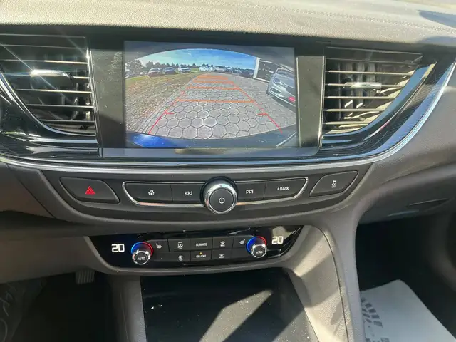 Opel Insignia view 10