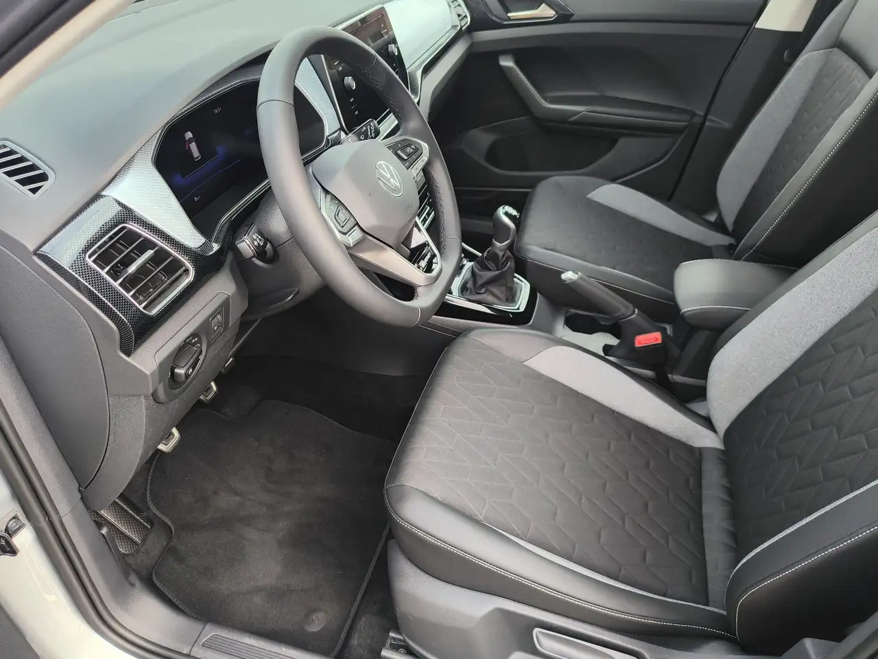 Volkswagen T-Cross Energy 1.0 l TSI OPF AHK 7