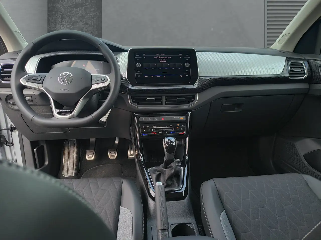Volkswagen T-Cross Energy 1.0 l TSI OPF AHK 8