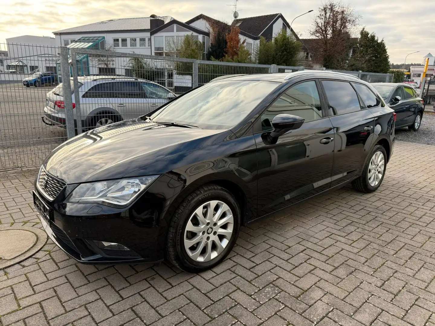SEAT Leon ST Style Navi PDC Noir - 1