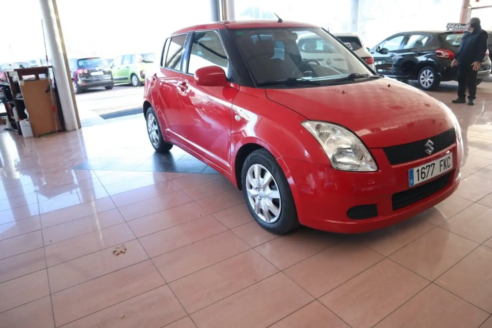 Suzuki Swift 1.3DDiS GL Rouge - 2