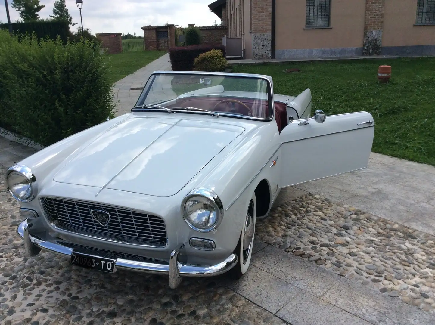 Lancia Appia spider Beyaz - 1