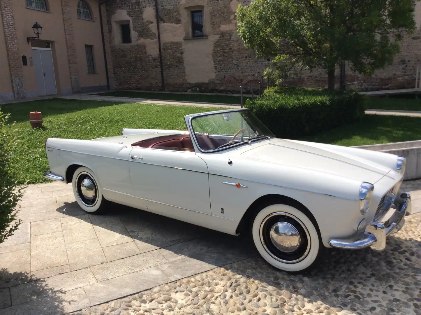 Lancia Appia spider Beyaz - 2