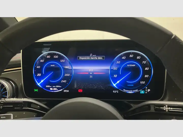 Mercedes-Benz EQE 2026, foto 12