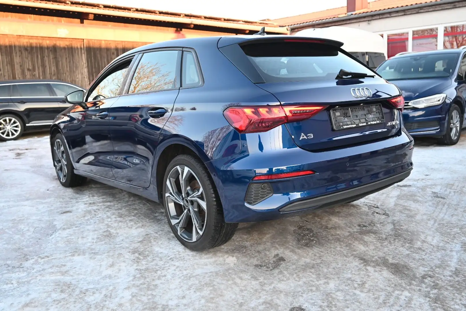 Audi A3 Sportback 40 TFSI e/Headup/Matrix LED Blau - 2