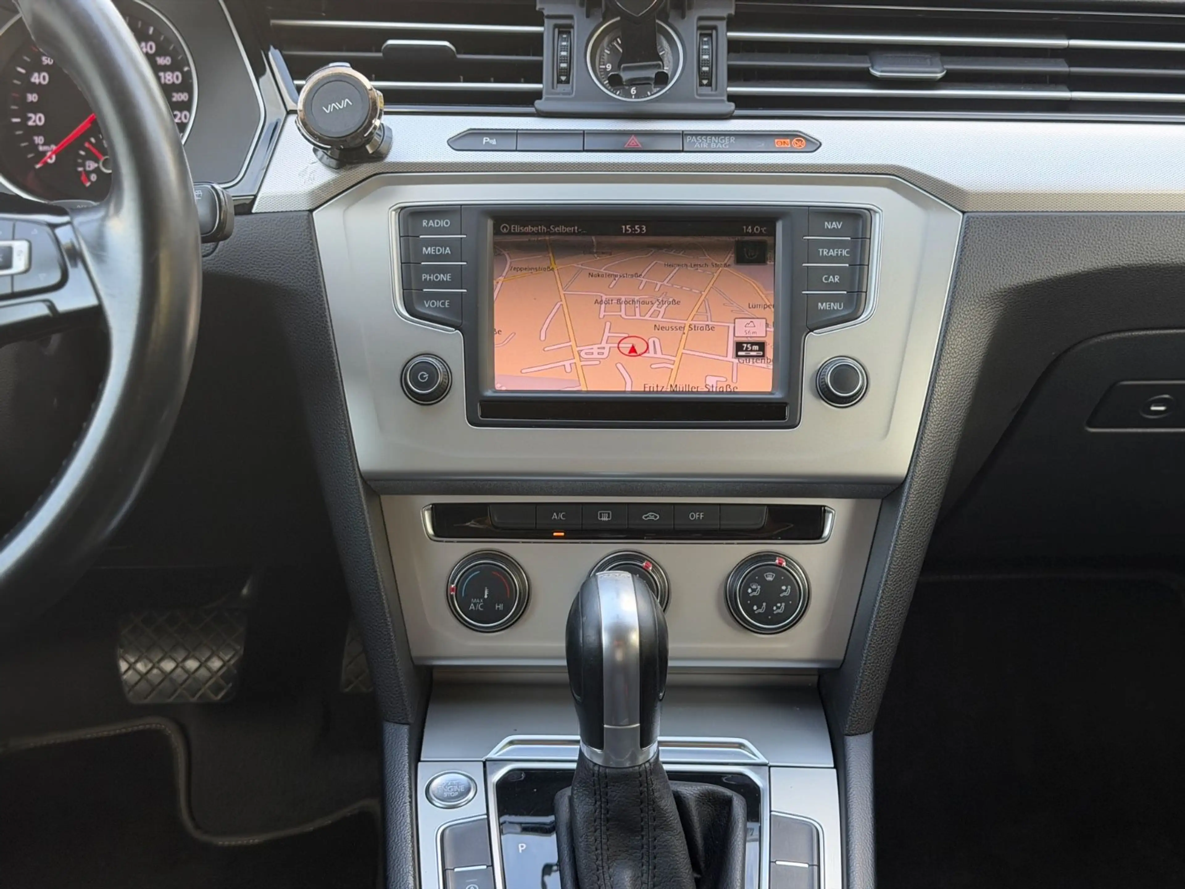 Volkswagen Passat Variant Passat 2.0TDI DSG Comfortline BMT/Start-Stop Nav — photo 15