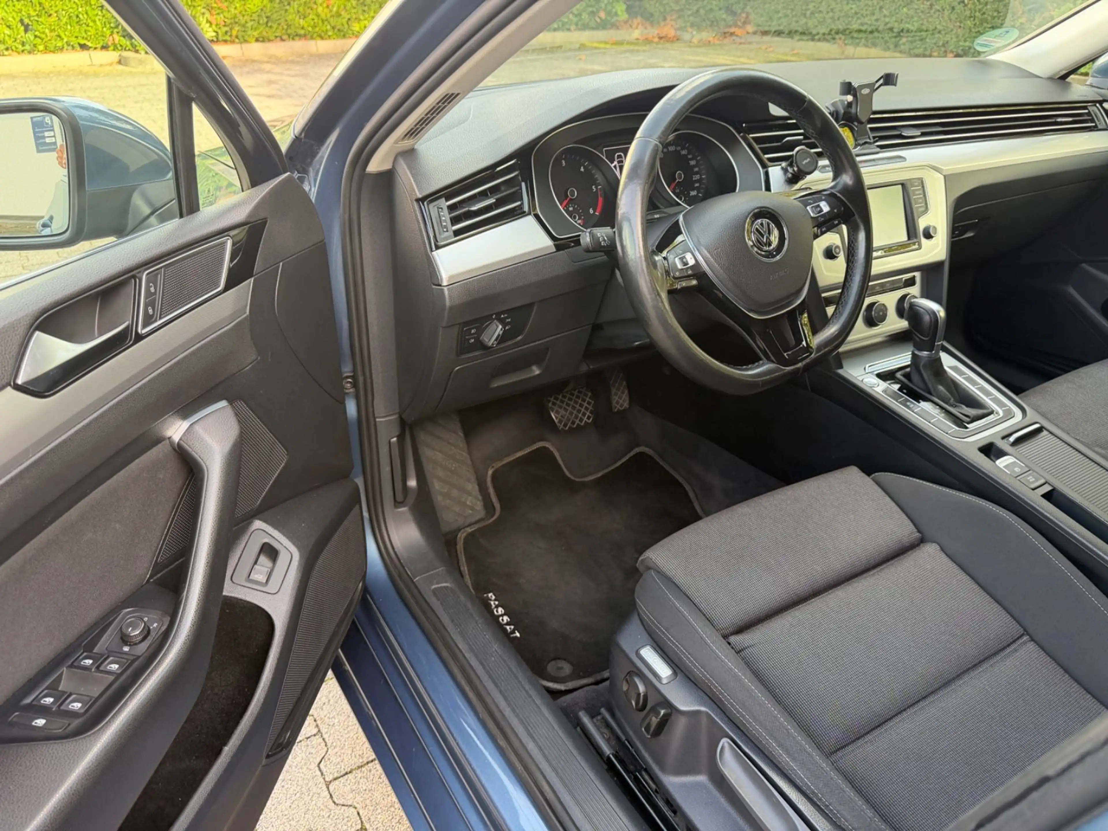 Volkswagen Passat Variant Passat 2.0TDI DSG Comfortline BMT/Start-Stop Nav — photo 11