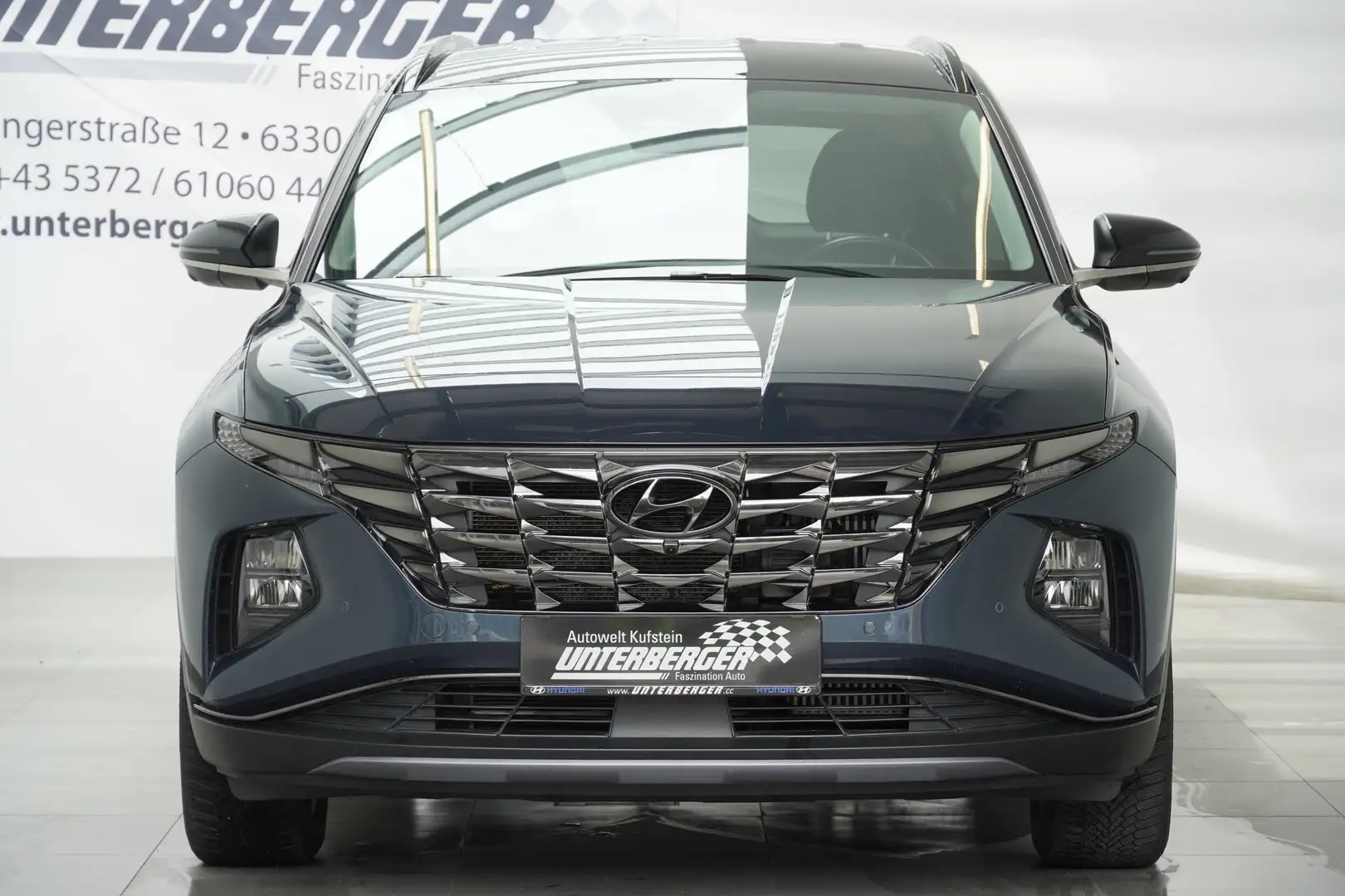 Hyundai TUCSON NX4 Prestige Line 1,6 T-GDi PHEV 4WD AT Noir - 2