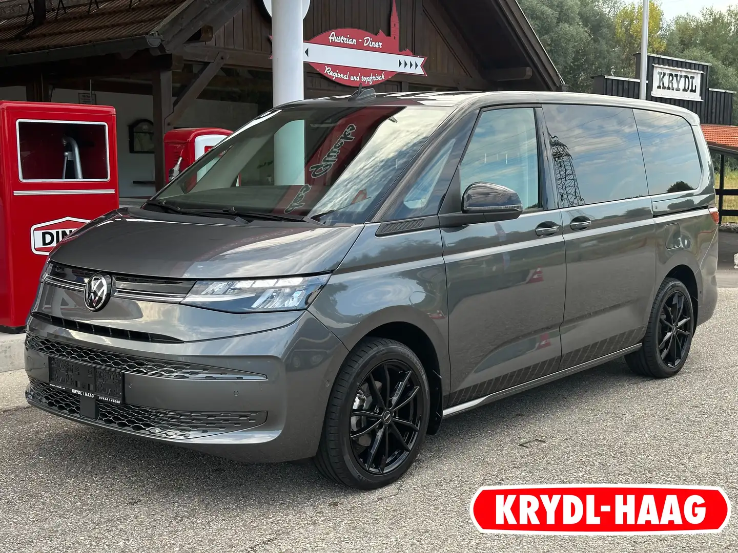 Volkswagen T7 Multivan Multivan 2,0 TDI DSG Lang Grau - 1