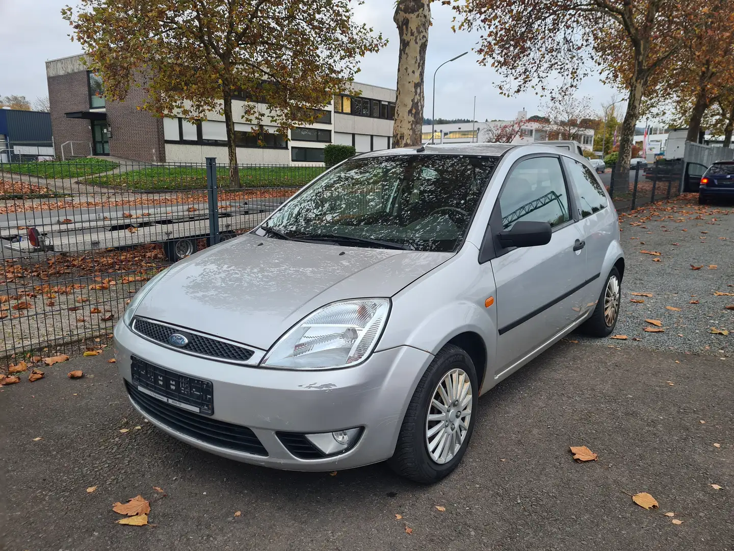 Ford Fiesta 1.4 Ghia Argento - 2