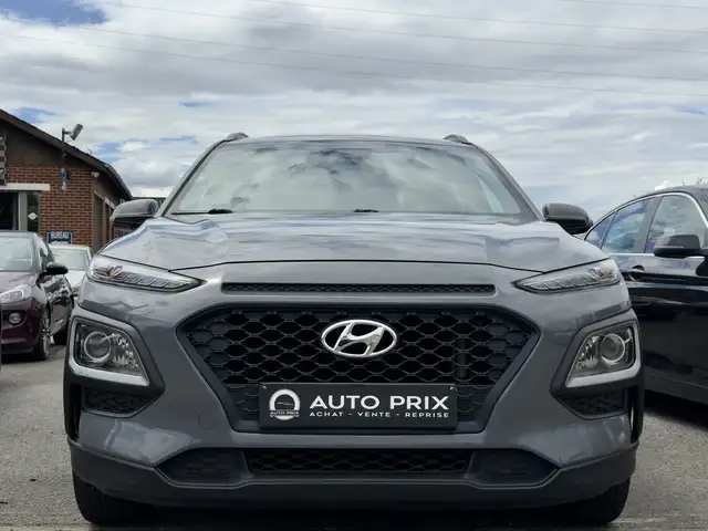 Hyundai Kona view 3