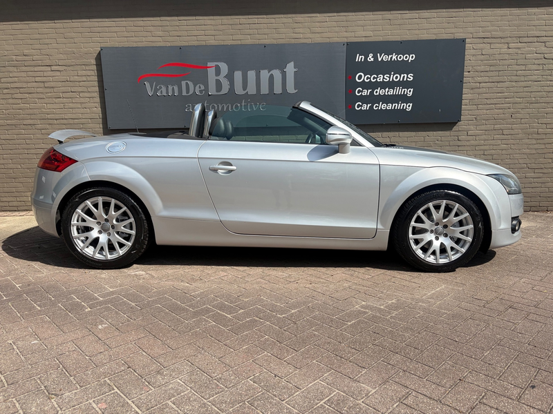 Audi TT Roadster 2.0 TFSI — photo 11