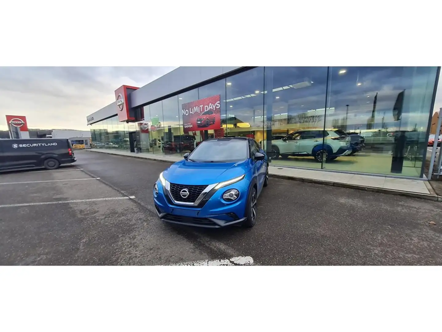 Nissan Juke Tekna + Cold Pack Blauw - 2