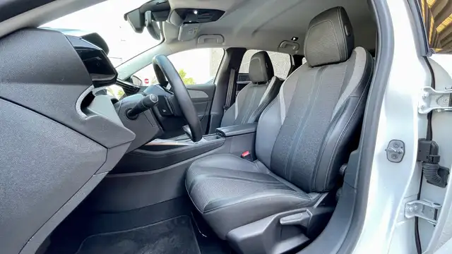 Peugeot 308 view 10
