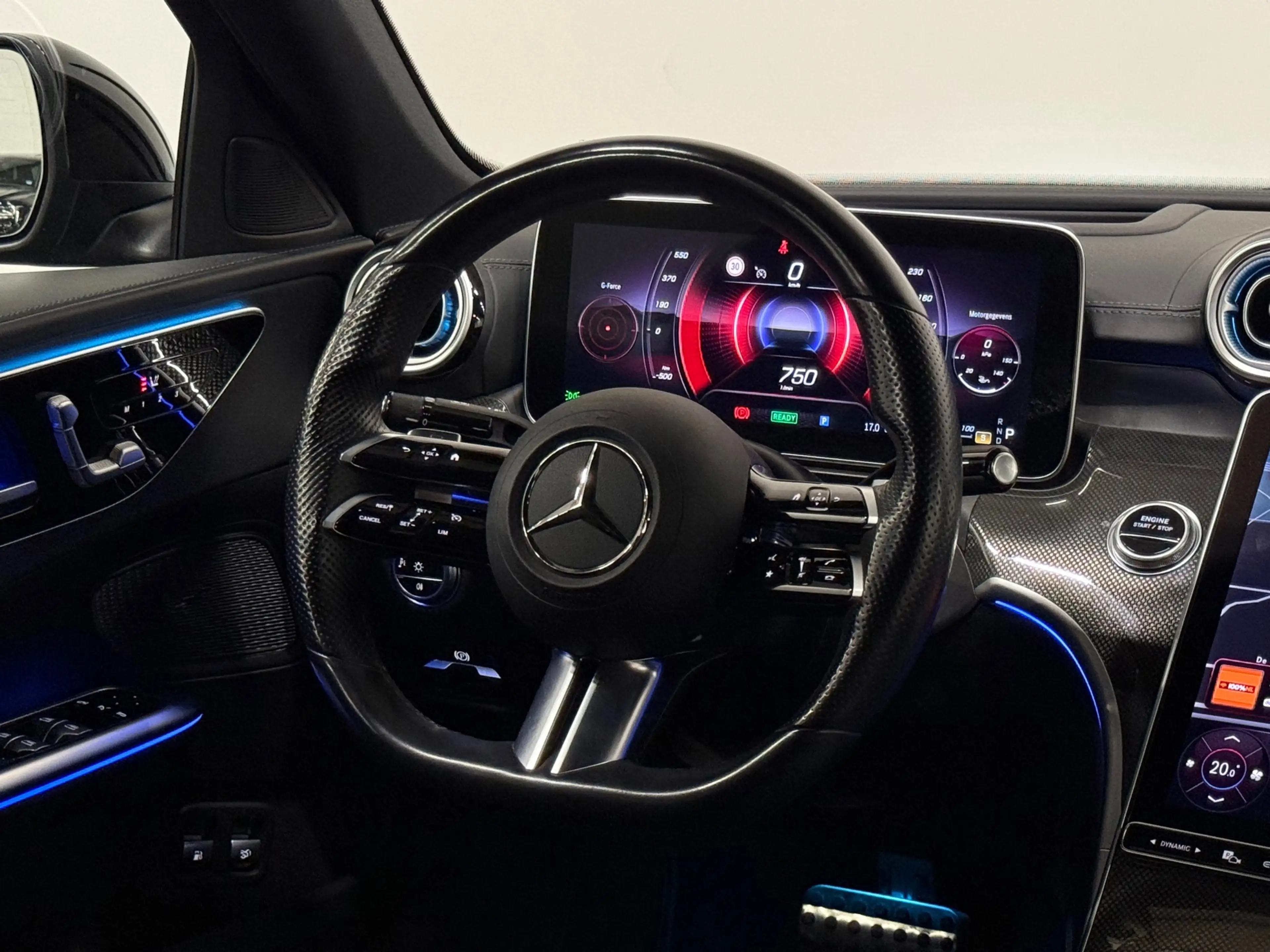 Mercedes-Benz C 300 e AMG C63 Pano Digital Sfeer 360 Memory — photo 13