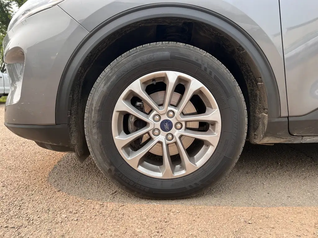2021 Ford Escape SE | SYNC 3 | SiriusXM | Heated Seats — photo 3