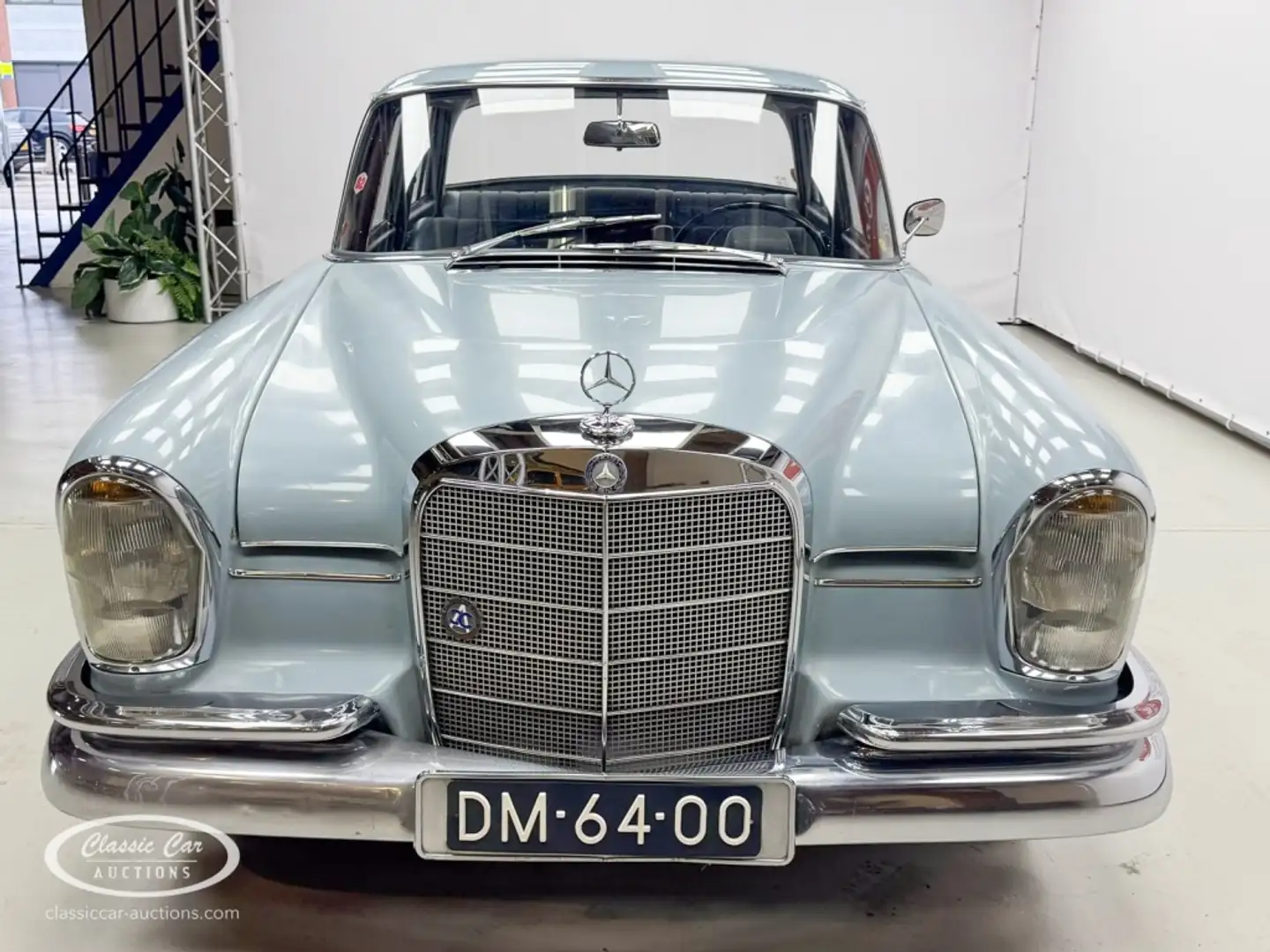 Mercedes-Benz 230 230S   - ONLINE AUCTION Blau - 2