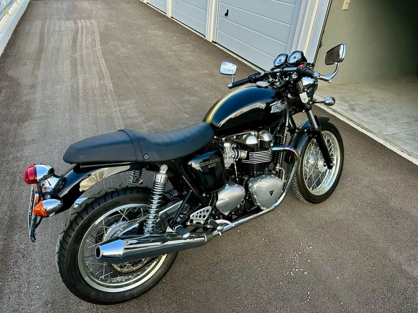 Triumph Thruxton - 2