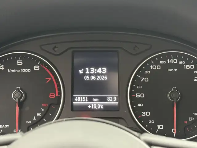 Audi Q2 view 18