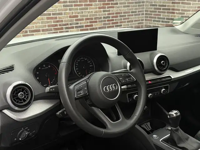 Audi Q2 view 3