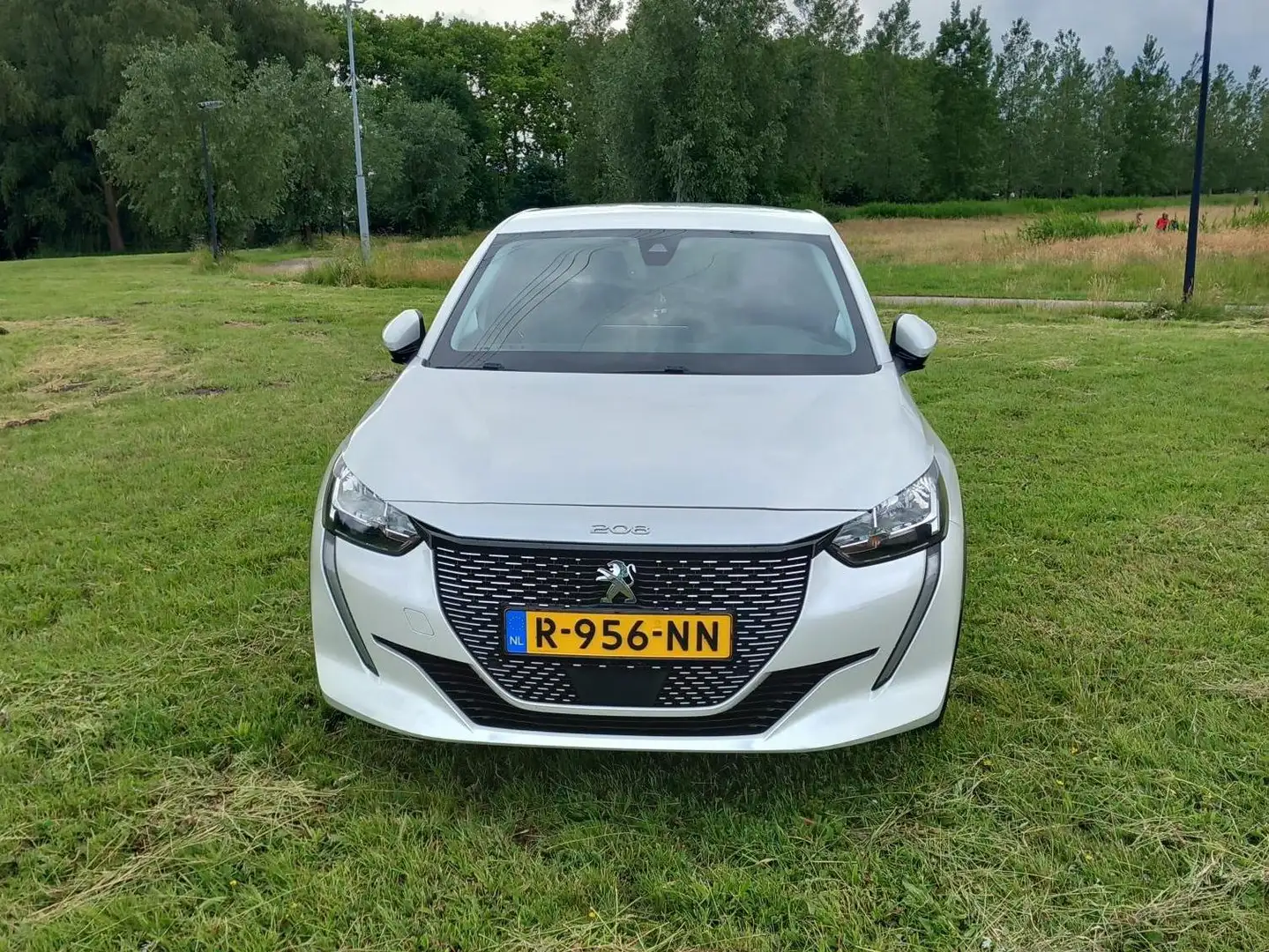 Peugeot 208 208 EV Allure 50 kWh Wit - 1