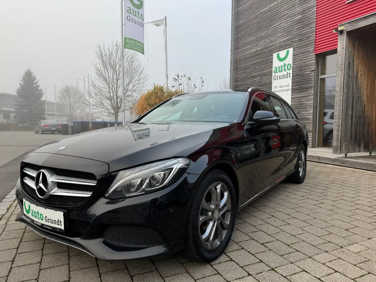 Mercedes-Benz C 220 C Klasse T-Modell C 220 T BlueTec / d Avantgarde Schwarz - 1