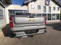 Chevrolet Silverado 1500 6.2 V8 High Country Z71 Off-Road siva - thumbnail 5