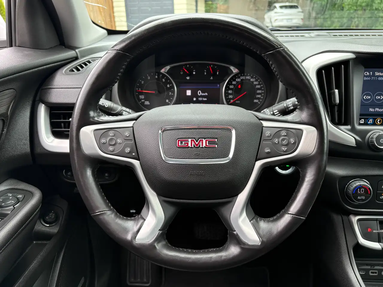 GMC Terrain photo GMC Terrain