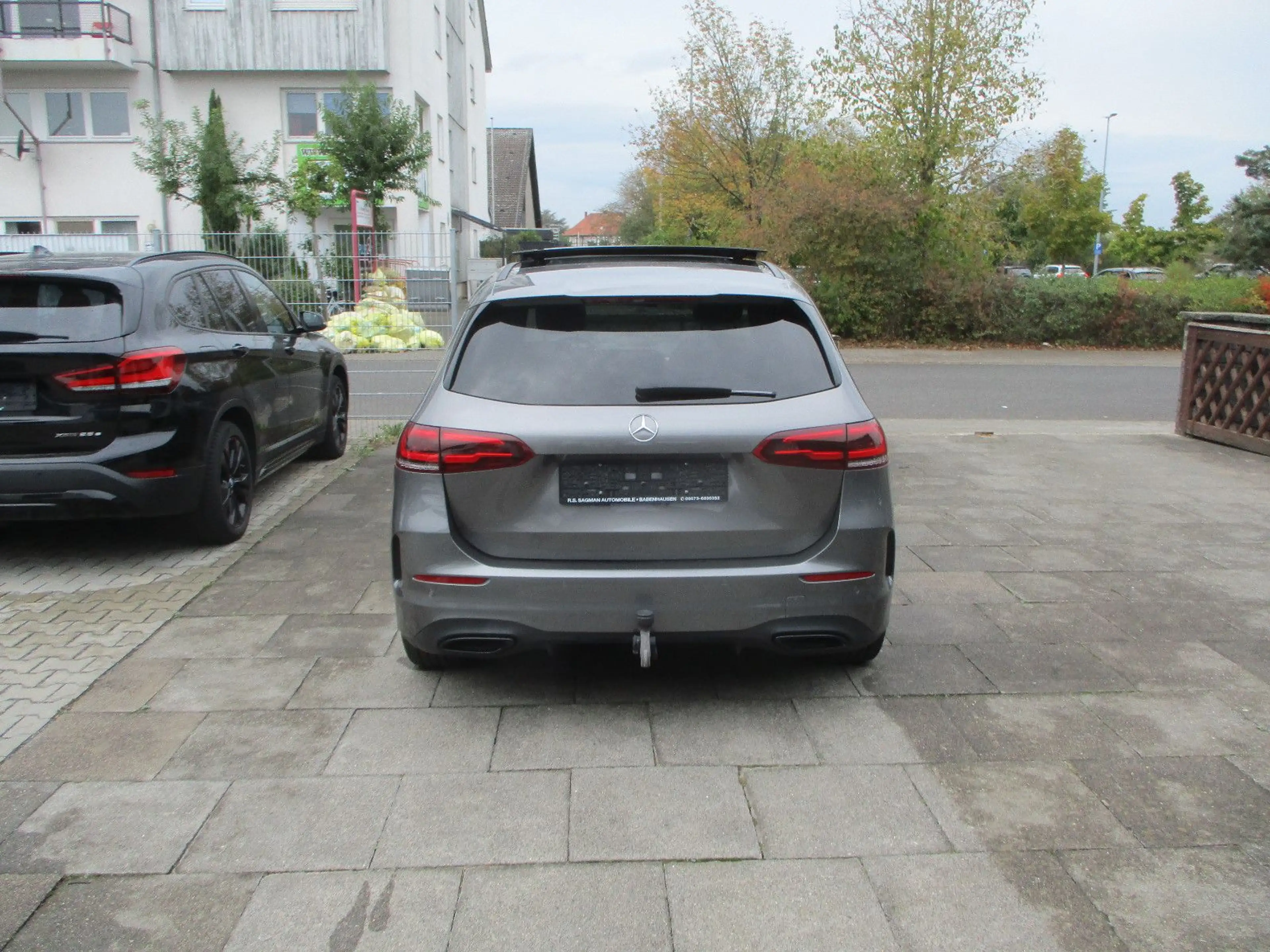 Mercedes-Benz B 200 d AMG NAVI LEDER KAMERA PANORAMA SPURH AHK — photo 8