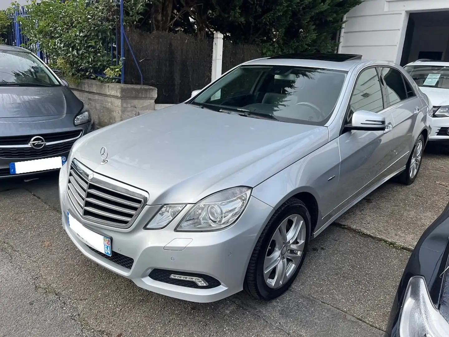 Mercedes-Benz E 350 Classe CDI BlueEfficiency Avantgarde Executive A Šedá - 1