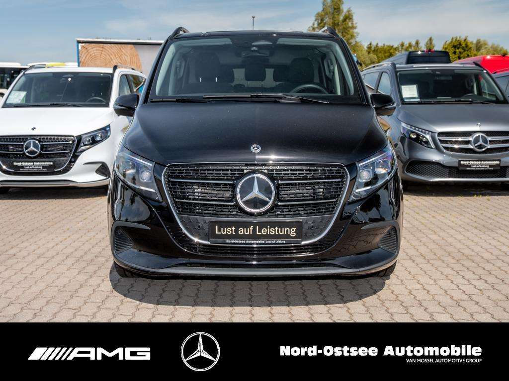 Mercedes-Benz V 220