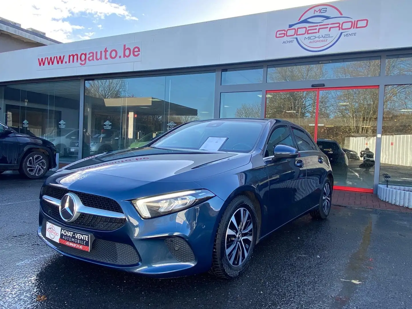 Mercedes-Benz A 180 A 180 d Business Solution Bleu - 1