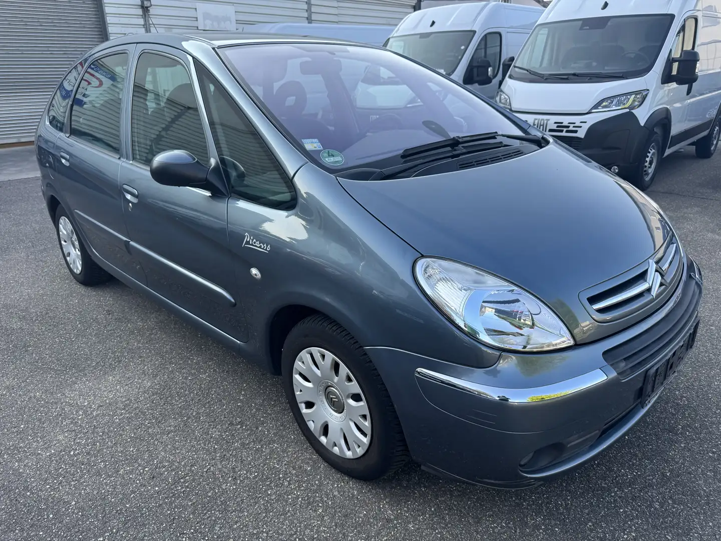 Citroen Xsara Picasso 1.6 16V Tendance . TÜV Neue Gris - 2