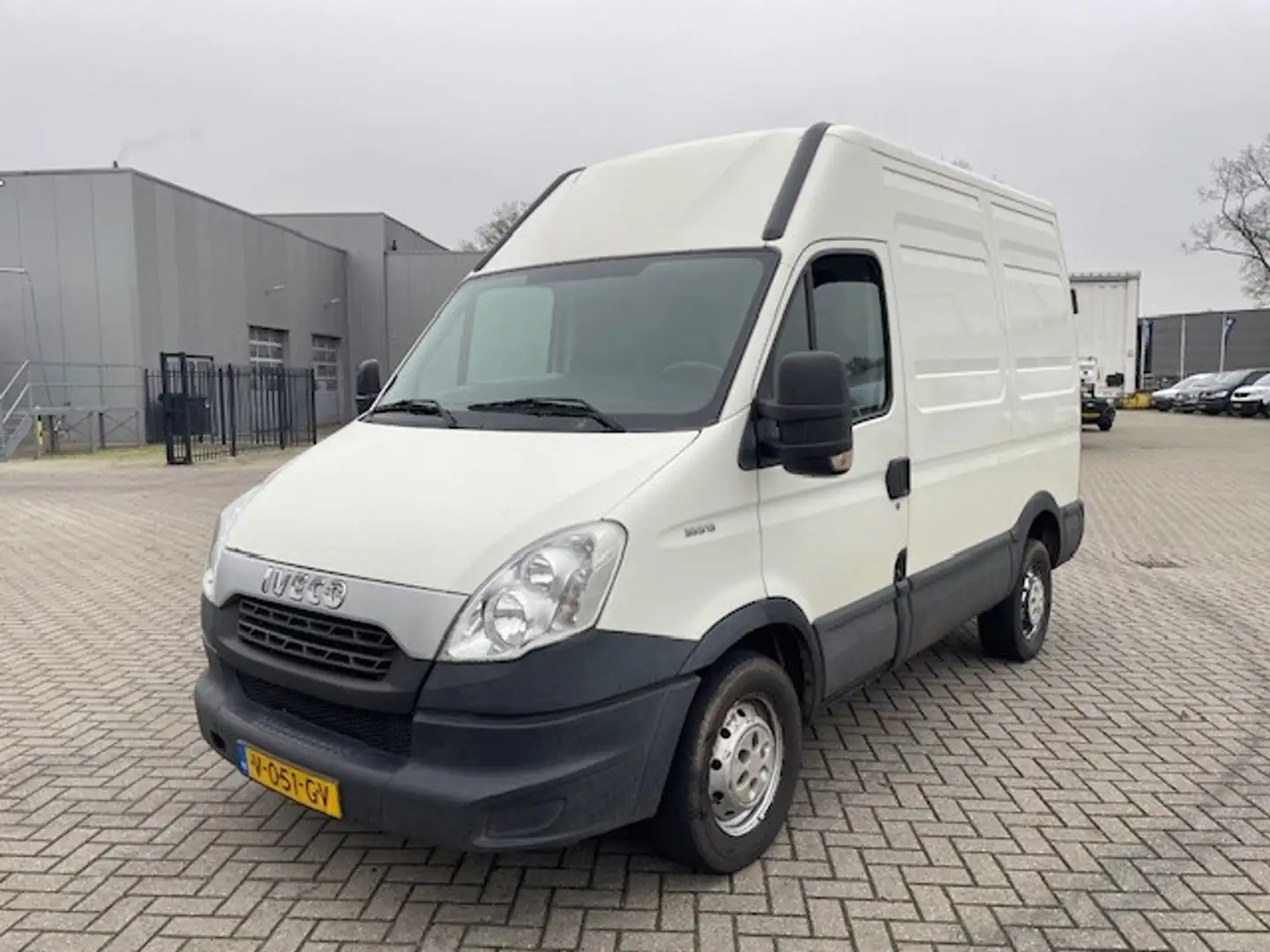 Iveco Daily 35S13V 300 export / handel / WhatsApp  +31 6 2328 Blanc - 1
