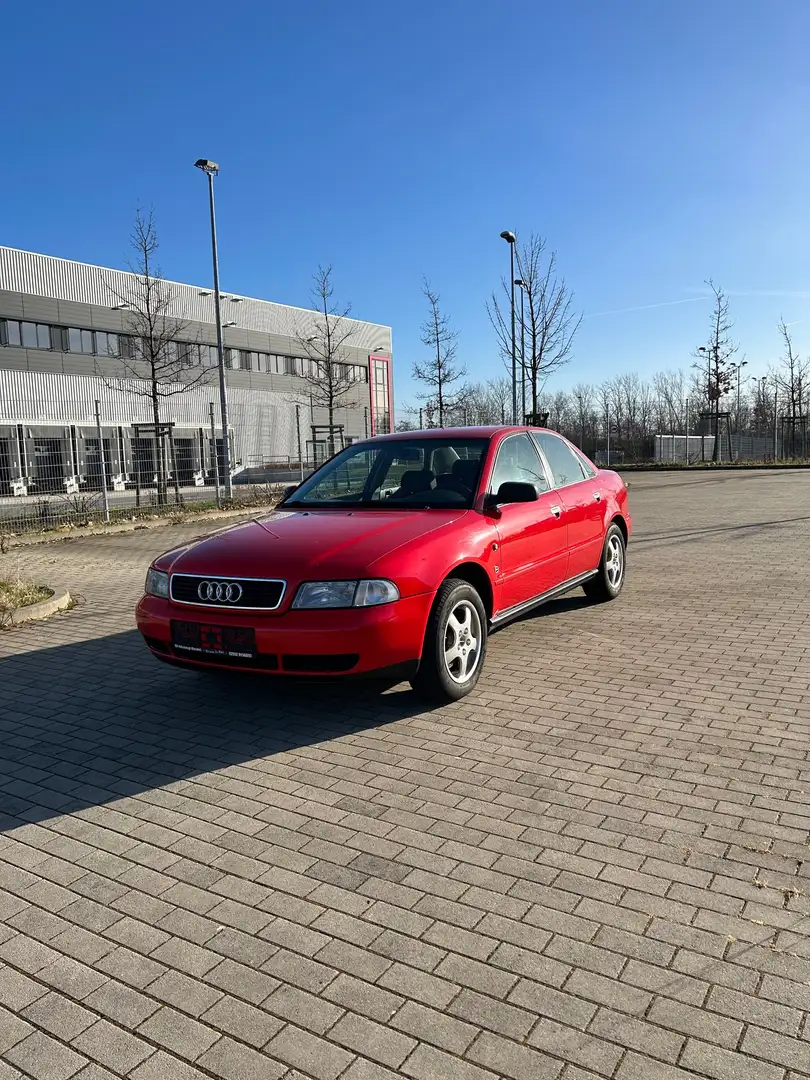 Audi A4 1.8 WENIG KM Rot - 1