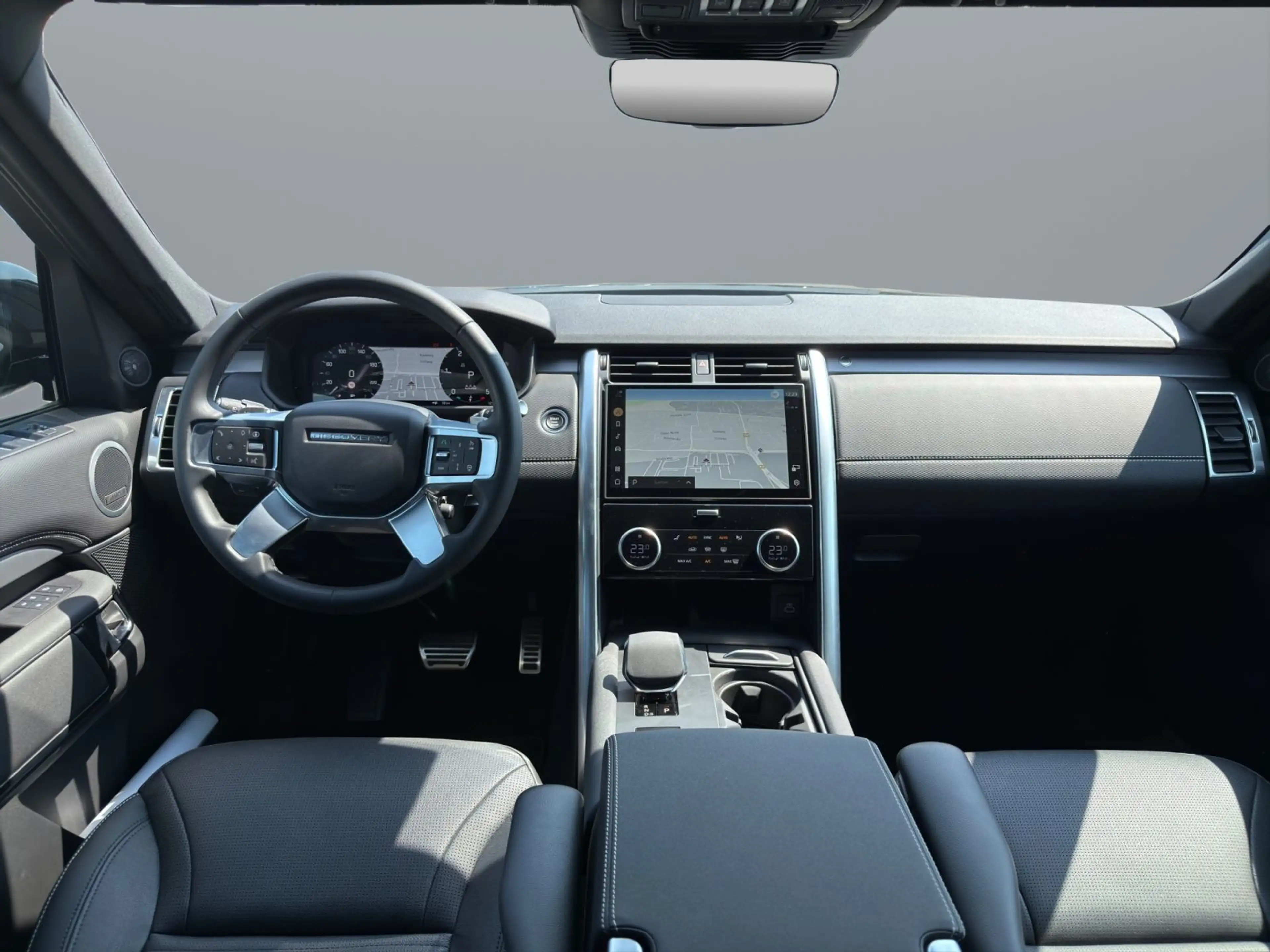 Land Rover Discovery D350 Dynamic SE AHK Winter Pack Pano — photo 4