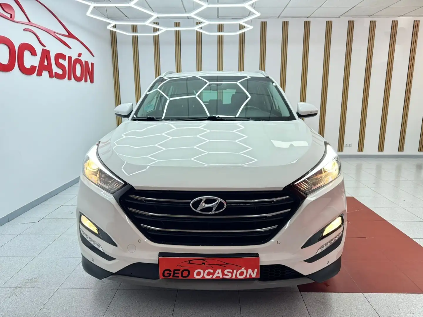 Hyundai TUCSON 2.0CRDI 48V Style 4x4 AT Blanc - 2