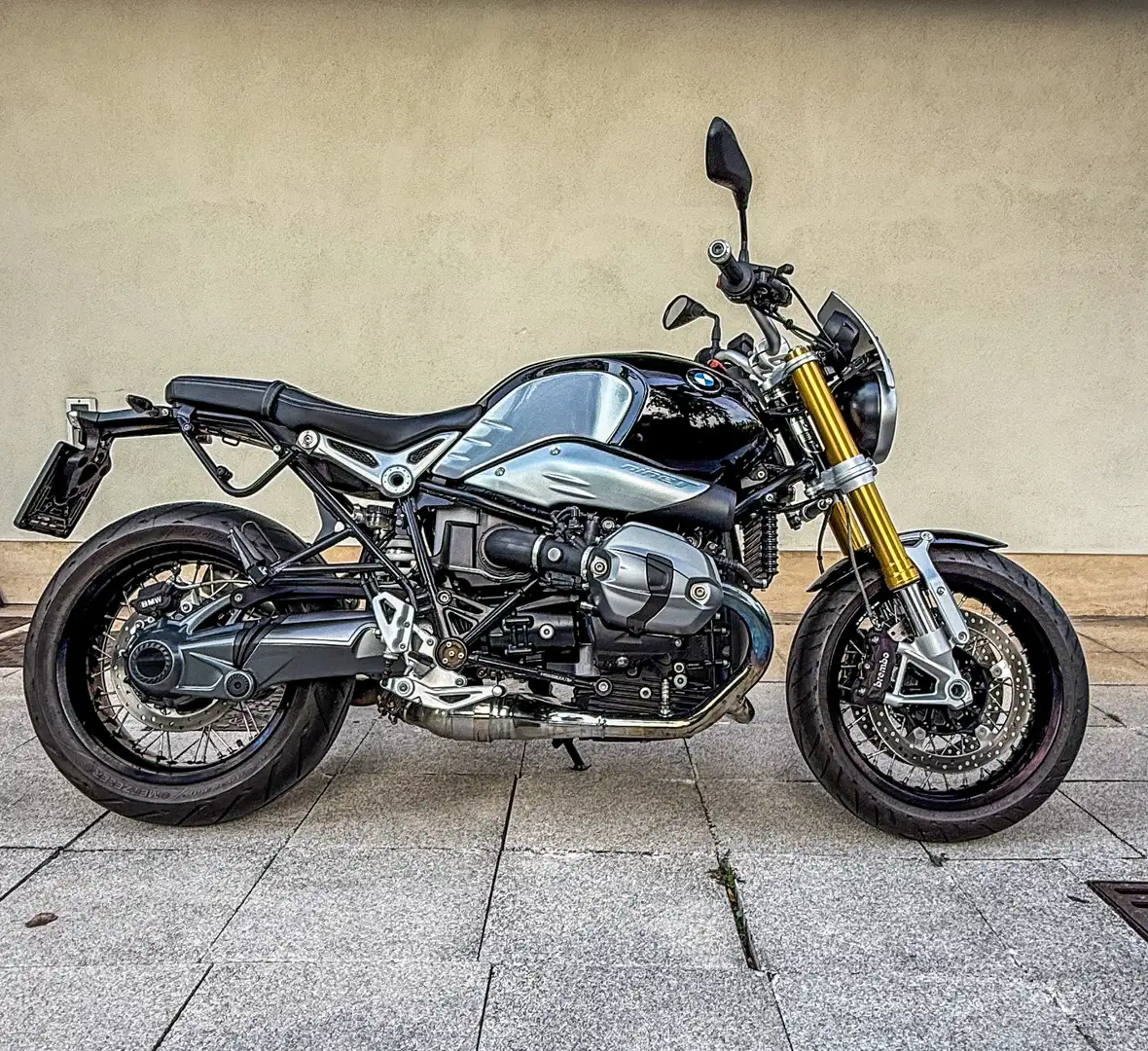 BMW R nineT ABS - 1