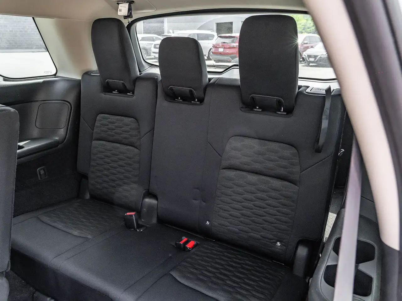 Nissan Pathfinder снимка Nissan Pathfinder