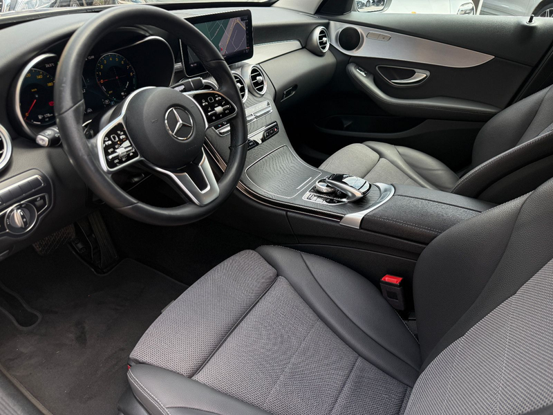 Mercedes-Benz C 300 e T-Modell ACC/MULTIBEAM/AHK — photo 12